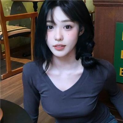钥匙孔海报