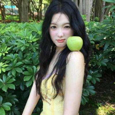 纽约娃娃海报