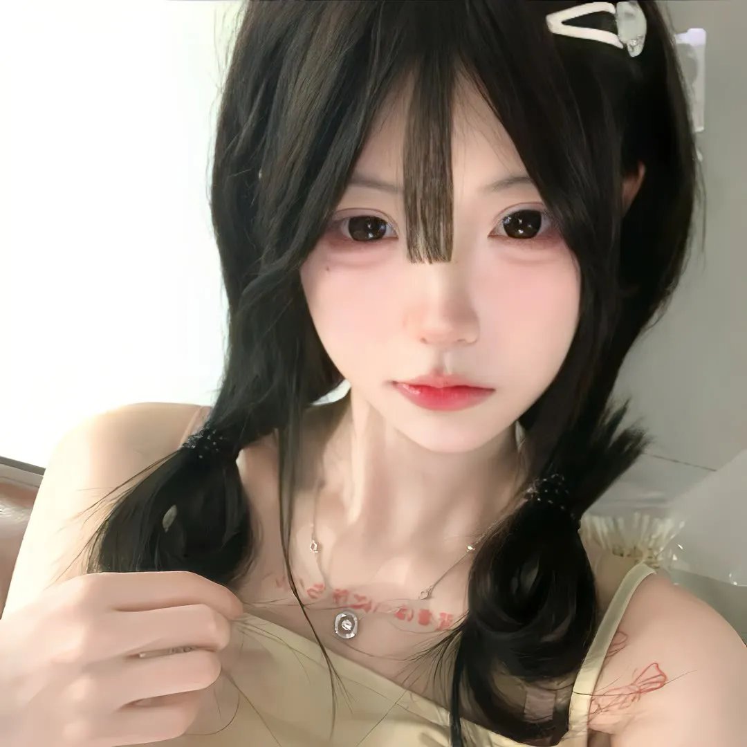 茱莉娅的眼睛海报